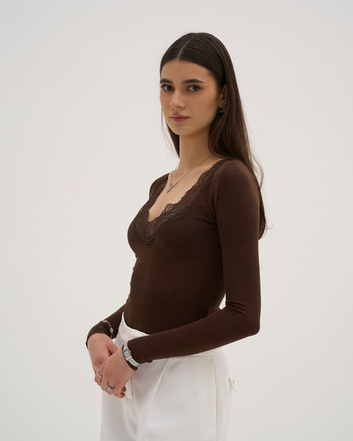 AVASÉ - Amélie Lace Top