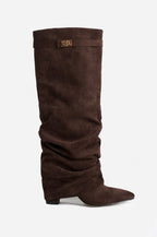 AVASÉ - Slouchy Suede Boots