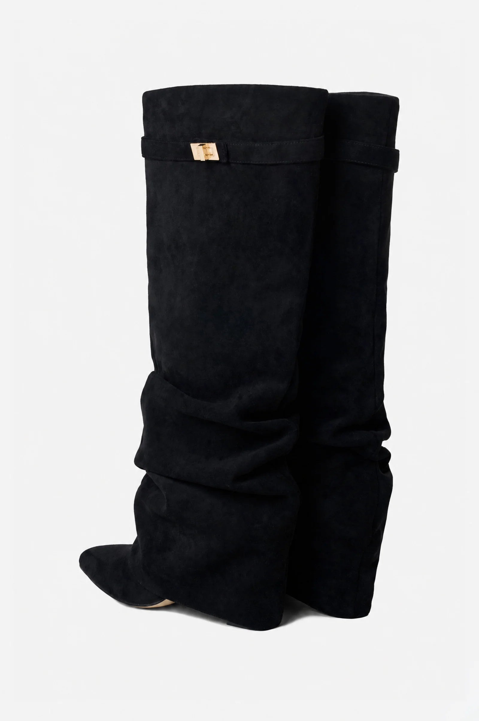 AVASÉ - Slouchy Suede Boots