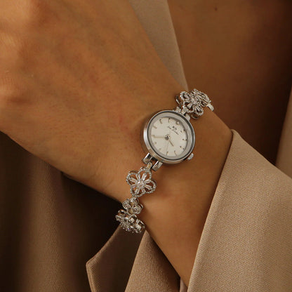 AVASÉ Clovera Watch