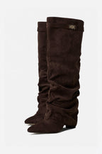 AVASÉ - Slouchy Suede Boots