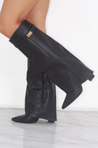 AVASÉ - Shark Tall Boots