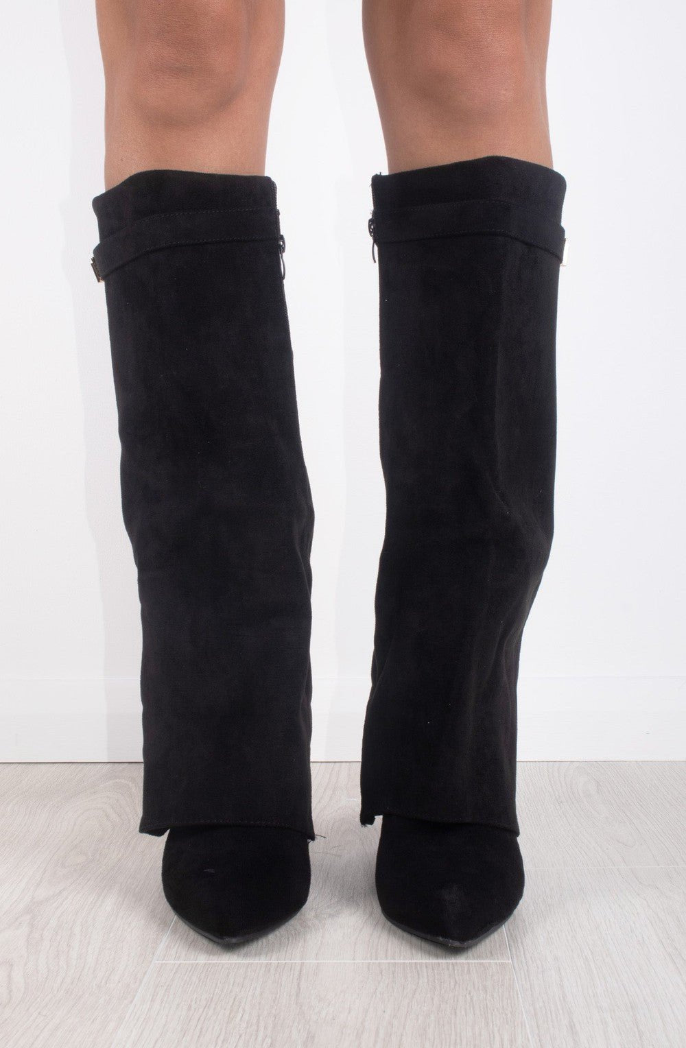 AVASÉ - Shark Tall Boots