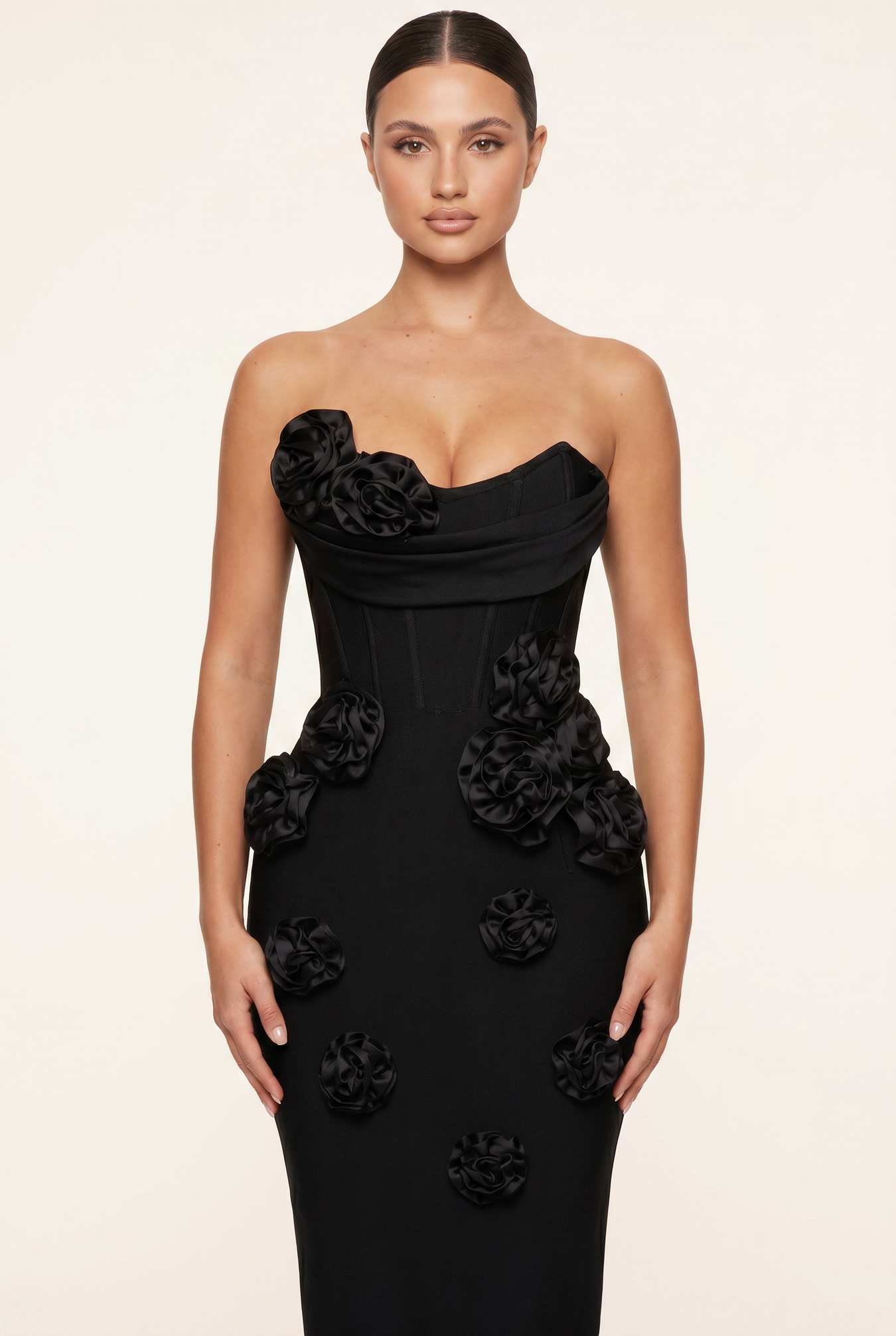 AVASÉ - Celira Flower Maxi Dress