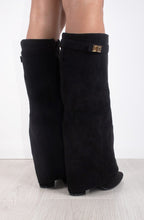 AVASÉ - Shark Tall Boots